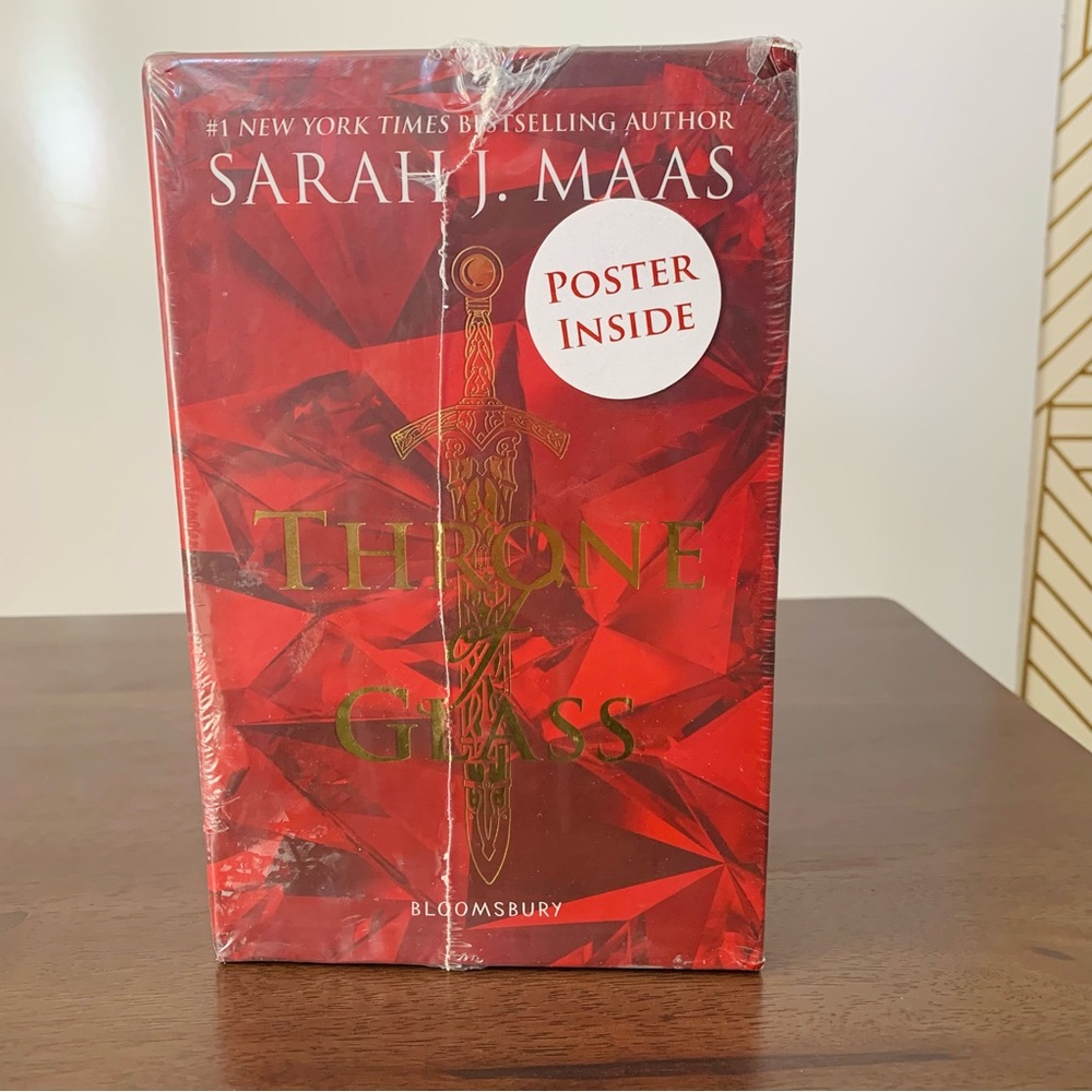 SOLD Throne of glass NWT UK paperback box set UK edition new in box poster - Picture 5 of 8